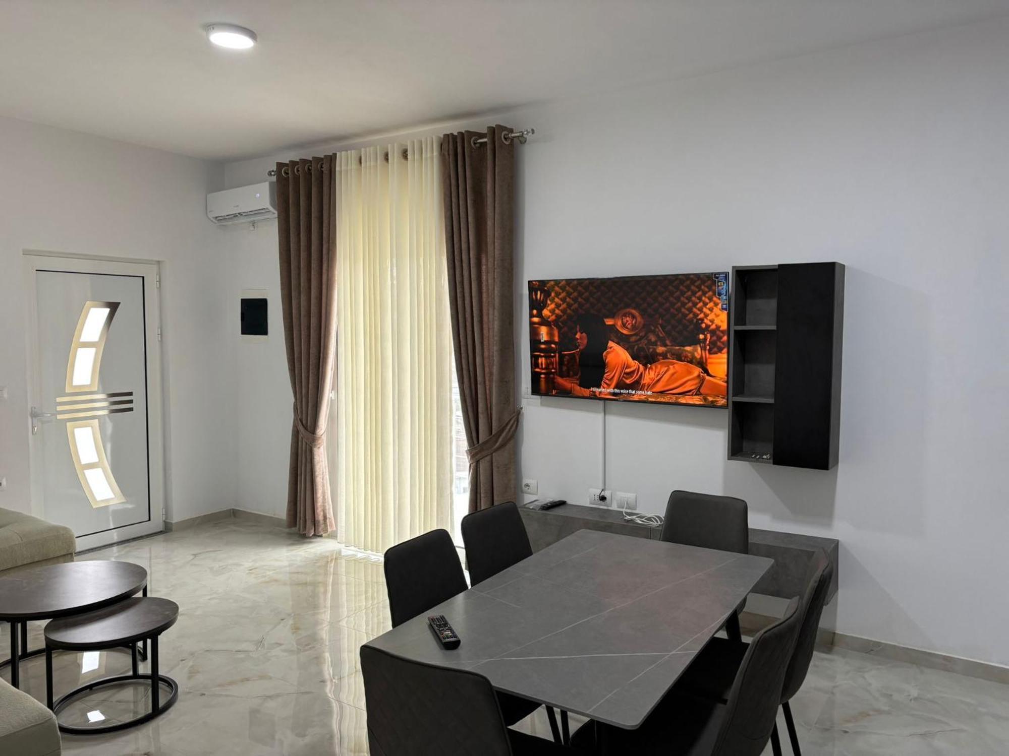 Apartament Pamja *